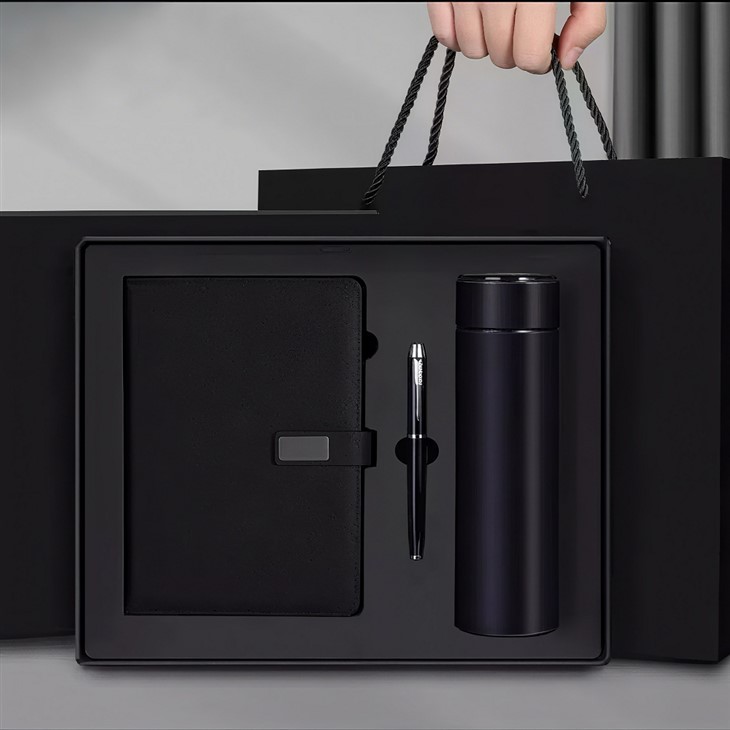 Llyfr Nodiadau Moethus A Set Pen